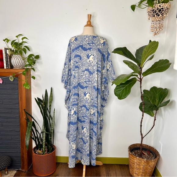 Liberty House Dresses & Skirts - Vintage Liberty House of Hawaii lemur print caftan